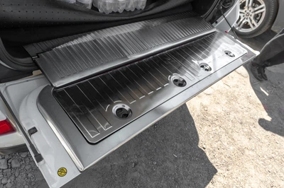 Комплект вставок в багажник из нержавеющей стали для Toyota Land Cruiser 200 2007-2021 гг