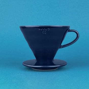 Пуровер Hario V60 02 керамический на 1-4 чашки синий vdc-02b