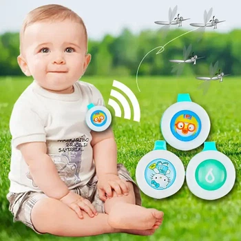 Клипса от комаров Bikit Guard c натуральными экстрактами с полиэтиленовой капсулой.