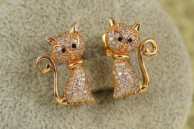 Сережки Xuping Jewelry котики з дрібними фіантітами 2 см золотисті