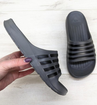 Вьетнамки женские Crocs 206100-801 W7 37-38 24.8 см