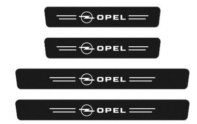 Защитная наклейка на пороги авто Opel карбон