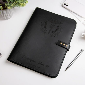 Именная папка для врача или медсестры, A4, Black, WoodPresent