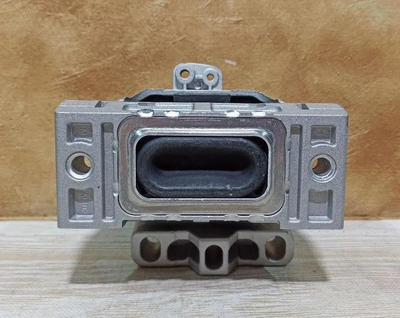 Подушка двигателя правая аналог 1J0199262BK Фольксваген (Volkswagen) Бора Гольф 4 Нью Битл