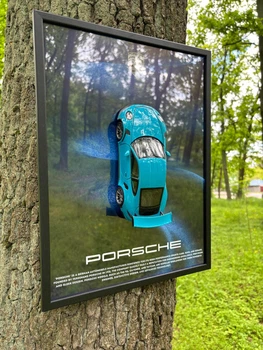 Картина сувенир с масштабной моделью автомобиля Porsche 911 металл дерево рамка 30x40см