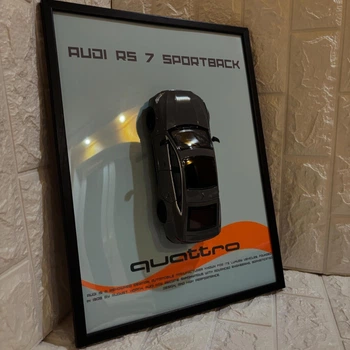 Картина сувенир с масштабной моделью автомобиля Audi RS7 металл дерево рамка 30x40см