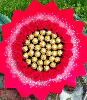 Букет з цукерок Ferrero Rocher червоний (B28005)