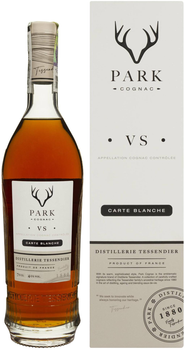 Коньяк Park VS Carte Blanche 0.7 л 40% в подарочной упаковке (3760045040078)