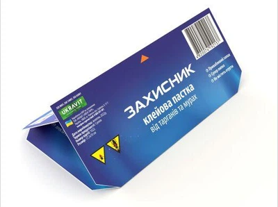Захисник - клейова пастка від тарганів