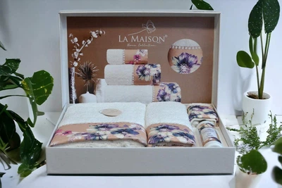 Подарочный набор полотенец La Maison, 3 шт. с ароматом Tina