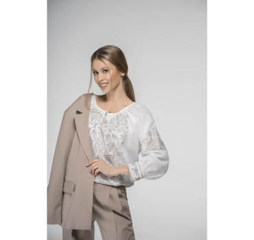 Жіноча вишиванка Родинне дерево Vovna Біла розмір 56 XXL (5000592)