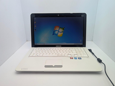 Ноутбук Medion Akoya E7212/Intel Pentium T4500/6GB-DDR3/500GB-HDD/Intel HD Graphics/17.3" HD LED Б/В