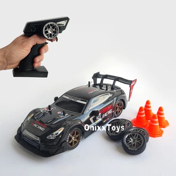 Дрифт Машинка на радиоуправлении Nissan GT-R Drift Car 4WD Свет фар, Аккумулятор Black