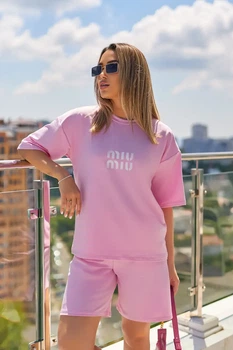 Спортивний костюм футболка із шортами 50-52. Рожевий