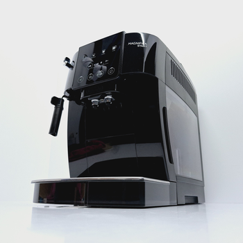 Кофемашина DeLonghi Magnifica Start ECAM 220.22.B (Б/У) (0425), б/у