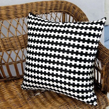 Подушка декоративная (Soft) 45x45 см Орнамент из черных и белых плюсов (45PST_JOY001) TM Presentville