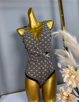 Слитный женский купальник Звезда 4XL Черный