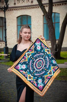 Велика дизайнерська хустка My Scarf "Карпатська зірка" 70 на70 см золото