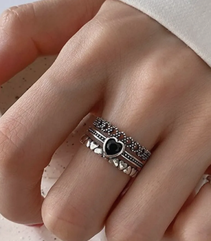 Кільце багатошарове Fashion Jewelry вінтажне із серцем універсальний розмір сріблястий колір (SVS)