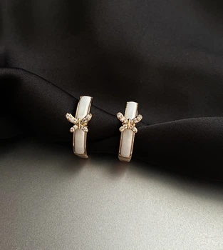 Сережки з метеликом золотого кольору 33041 One Size