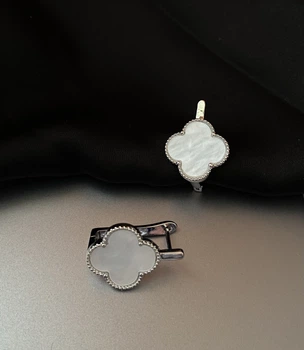 Серьги белый клевер серебряного цвета английский замок 32810 One Size