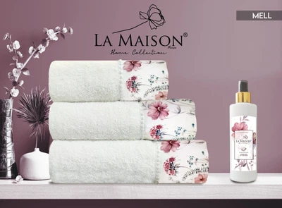 Подарочный набор полотенец La Maison 3 шт с ароматом Mell