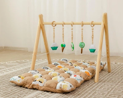 Мобиль детский напольный XRMASTER BabyGym Лакомство с матрасиком Машинки
