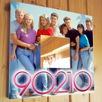 Декоративное зеркало "Район Беверли-Хиллз 90210. Beverly Hills" фото героев сериала, сувенир фанатам тв , украшение интерьера спальни, кафе