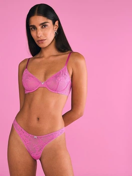 Комплект белья (лиф+трусики стринги) с кружевом Victoria's Secret Tease Lace-Trim 70B/XS розовый (583986551252)