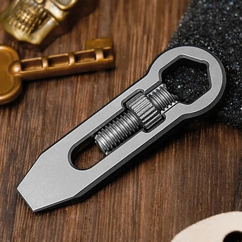 Титановый edc брелок