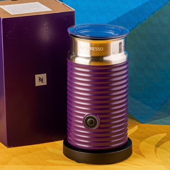 Капучинатор (спінювач молока) Nespresso Aeroccino 3 – Фіолетовий акцент вашої кавової зони Limited Edition