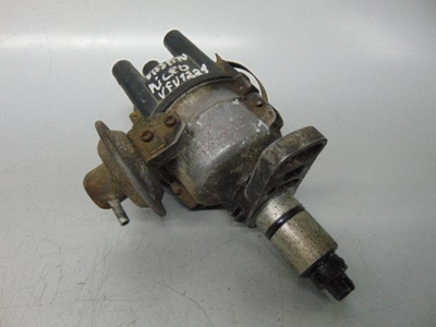 Розподільник запалювання двигуна Nissan 2210010B10