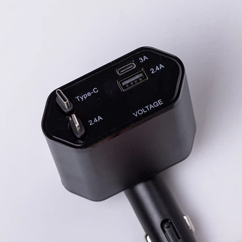Многофункциональное автомобильное зарядное устройство 4 порта USB с выдвижными кабелями черное