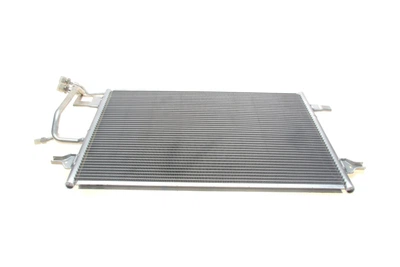 Радиатор кондиционера Van Wezel 03005140 Audi A4; Volkswagen Passat 8D0260403H, 8D0260403E, 8D0260403D