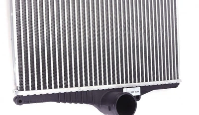 Интеркулер NRF 30250 Volvo XC90 30741579, 30748808, 31274553