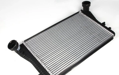 Интеркулер NRF 30454 Skoda Octavia, Superb, Yeti; Volkswagen Passat, Tiguan, Golf, Scirocco, Touran, Jetta, EOS, Caddy; Audi A3, TT; Seat Leon, Toledo 3C0145805G, 1K0145805G, 1K0145803T