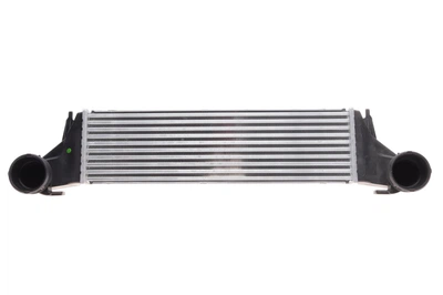 Радіатор інтеркулера BMW X5 E53 3.0D 03-06 30323 NRF