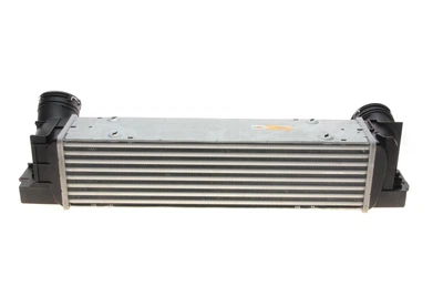 Радіатор інтеркулера BMW E90/E92/E91/X1 E84 2.0D/3.0D 06-15 M57/N47 30386 NRF
