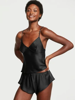 Піжама з шортами Victoria's Secret Satin Open-Back Cami & Shorts Set М Чорний (26746407)