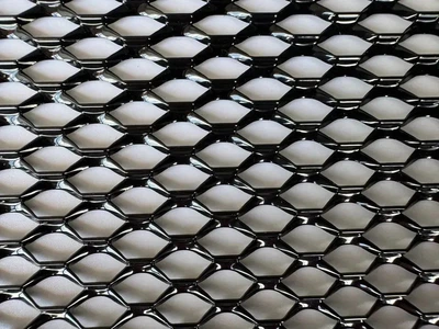 Сітка декоративно-захисна для радіатора Poputchik Сота 120 x 40 см №107.03 (151-124-107.03)
