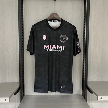 Футболка Bape Inter Miami розмір L чорна. Футболка A Bathing Ape. Джерсі Bape x Adidas Inter Miami.