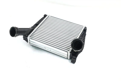 Інтеркулер Audi Q7 porsche cayenne Nissens 96611