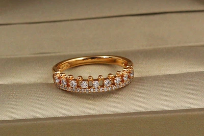 Кольцо Xuping Jewelry мерлон р 19 золотистое