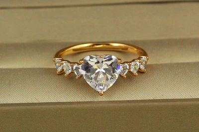 Кольцо Xuping Jewelry Семь сердец р 20 золотистое