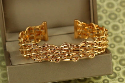 Браслет бэнгл Xuping Jewelry Ротанг 60 мм на руку 17см золотистый