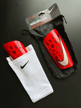 Комплет 3 в 1 футбольные щитки защита Nike