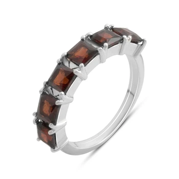 Серебряное кольцо с натуральным гранатом 2.617ct, вес изделия 3,19 гр (2181354)