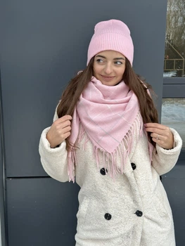 Женский теплый платок в клеточку розовый Cashmere
