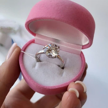 Серебряное кольцо с Большим Белым камнем 20.5 размер серебро 925 пробы 2.00г 1455