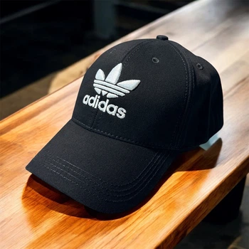 Кепка з принтом Adidas унисекс черная (k043)